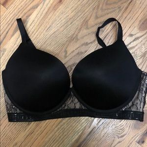 NWOT Victoria’s Secret Very Sexy Black Push Up Bra